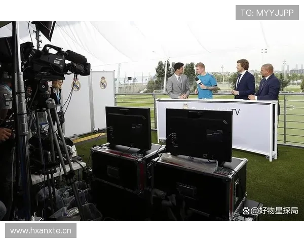 全天候体育高清直播平台，覆盖全球赛事精彩不断 - 副本 (3)